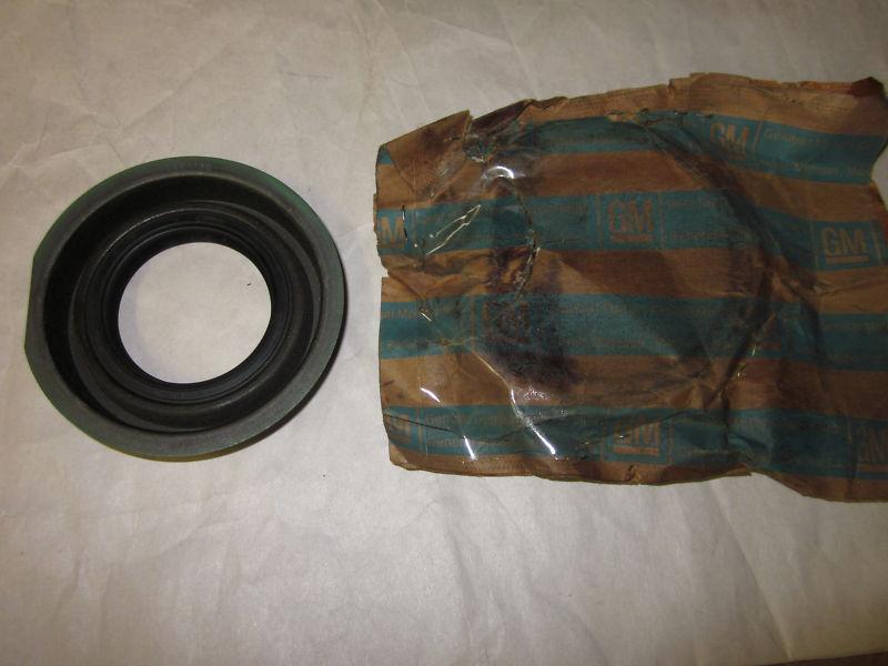 Nos gm 1963 64 chevy corvette stingray 327 l79 fuel injection ncrs pinion seal