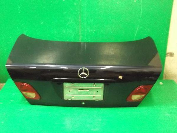 Mercedes benz  e class 1997 trunk panel [0215300]