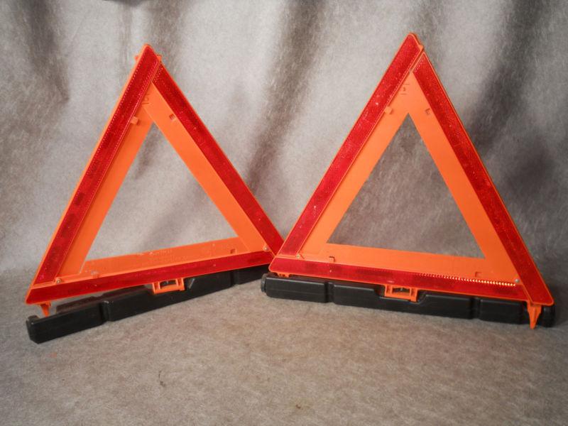 Grote 71422 orange safety reflector triangles set of 2 