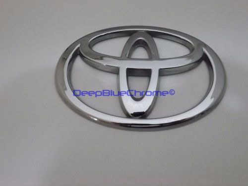 Toyota celica chrome front bumper emblem 03-05 genuine oem badge grille grill