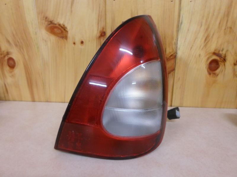 1999 daewoo nubira sw right side taillight assembly