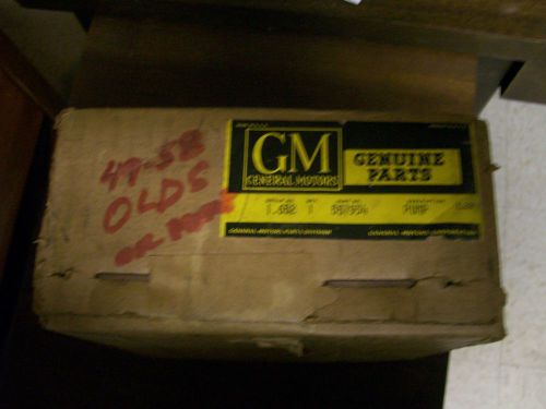 Nos 1949 - 1958 oldsmobile oil pump original gm part no. 557934 sealed box