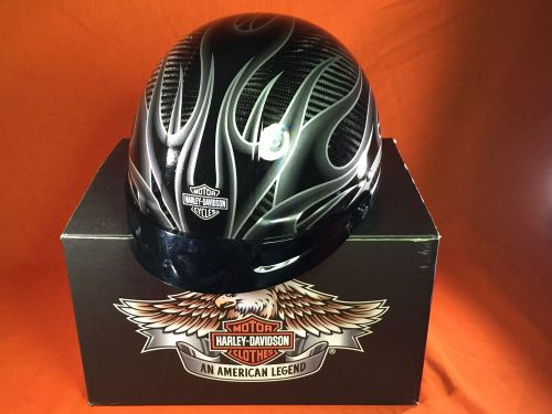Harley davidson men&#039;s xl helmet with visor mint condition with original sack/box