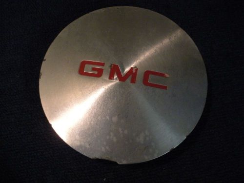 Gmc jimmy sonoma truck center cap  15661131  1995 - 2001  oem