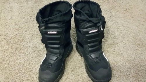Snowmobile boots