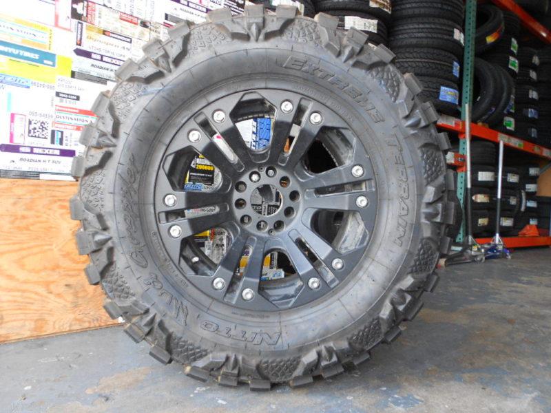 35x12.5 r18 lt off road tire and wheel  6 ply tread extreme terrain 