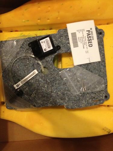 Gm oem  25826416  pps   passenger presence seat module assembly  new in box