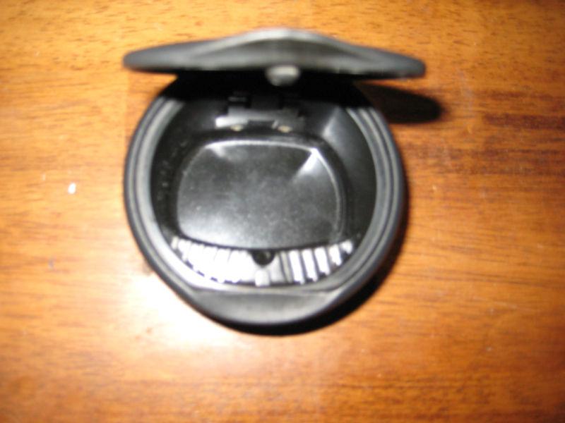 2001-2010 used oem chrysler p.t cruiser ashtray