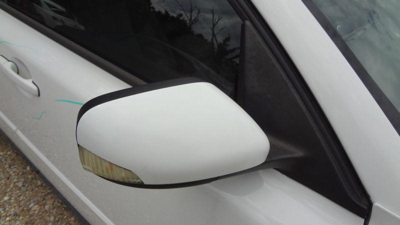 Volvo s40 passenger right side door mirror oem white heated illimunated original