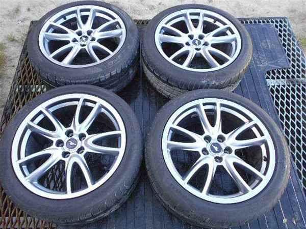 Mustang gt 19" alloy wheel rims & pirelli tire set oem