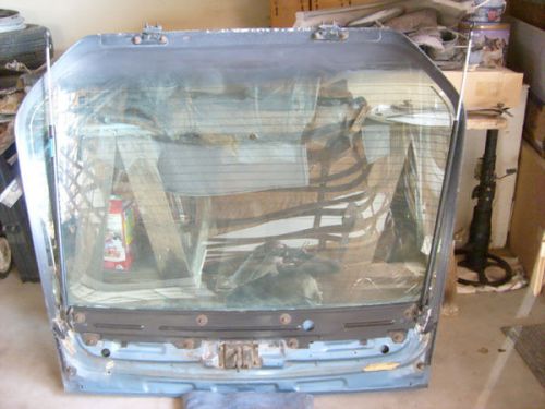 Complete rear hatch off of a 1982 trans am to fit 1982-90 firebird &amp; camaro.