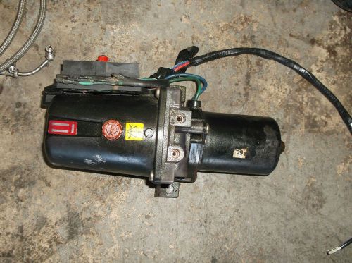 Omc cobra power trim motor tilt pump manifold complete 0985846 1990&#039;s