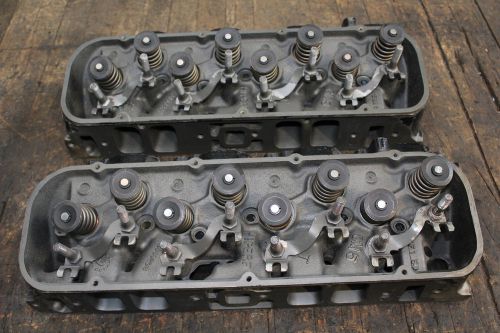 1965 big block chevy 396 rectangle port cylinder heads 3856208 208 e-22-5 f-1-5