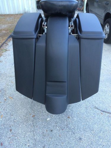 Harley extended stretched saddlebags, lids and rear replacement fender 1997-2008