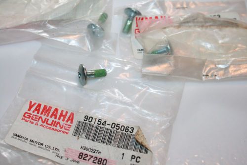 4 nos yamaha screws 90154-05063 90154-05005 srx440 srv et340 vmax 540 ytm225