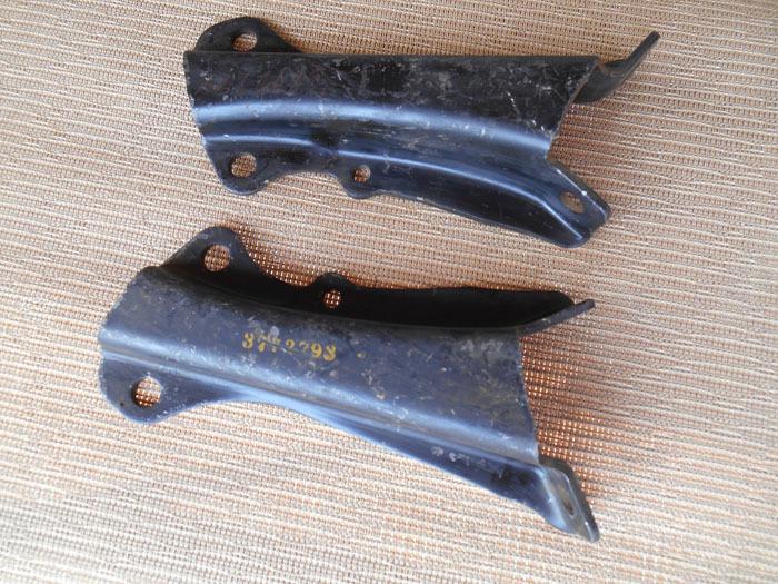 Nos chevrolet 1960 60 impala biscayne front bumper brackets pair  ss convertible