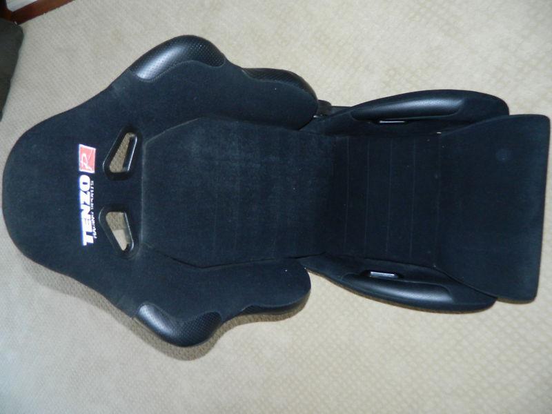Tenzo racing seat