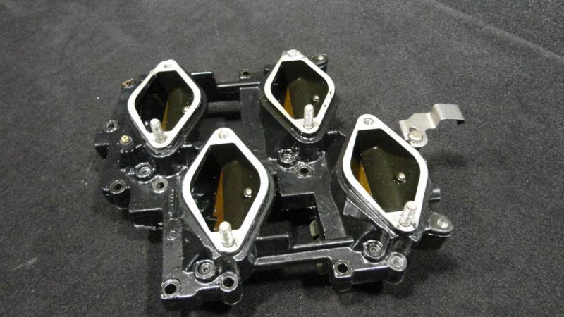 Upper intake manifold w/4 reed boxes #437340 johnson/evinrude 1994-2001 (507)