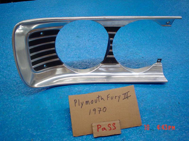 1970 plymouth fury iii passenger grille section 70 oem nice