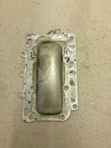 1970 evinrude 18hp inner exhaust cover p/n 316163