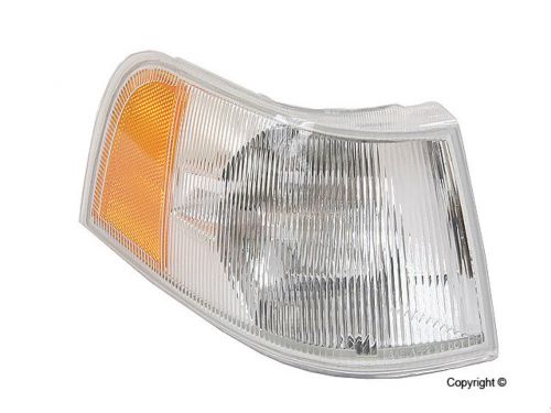 Uro turn signal light assembly 860 53064 738 turn signal / back up lamp assy
