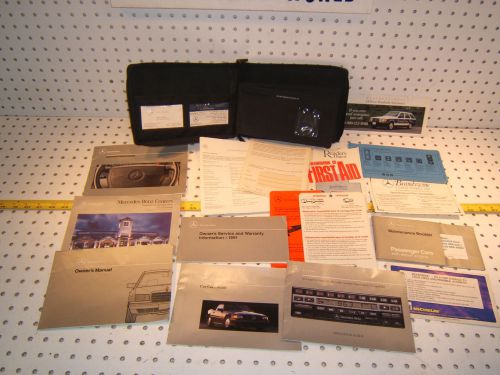 Mercedes w126 300sd 1991 us owner&#039;s manuals oem 1 set of 16 &amp; leather oe 1 case