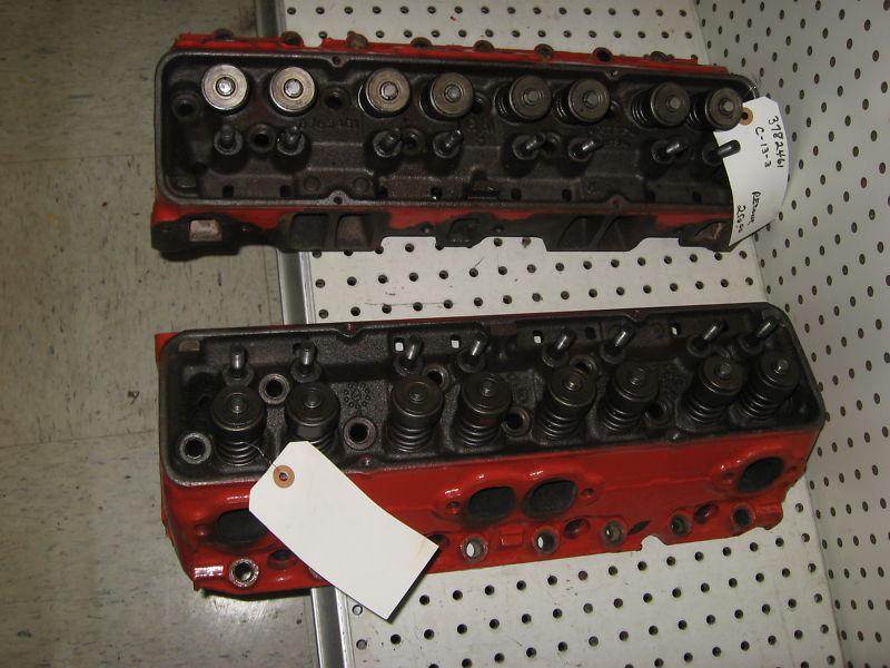 Pair of 1961-66 3782461 283 327 chevy heads off low mile running engine