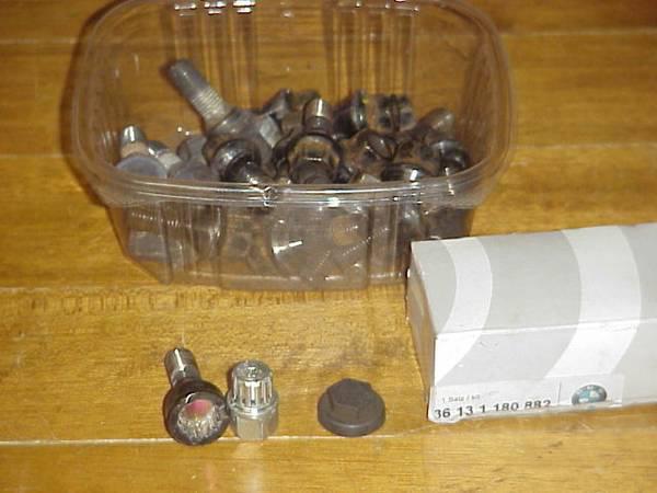 Bmw lugs nuts and oem locking lugs  