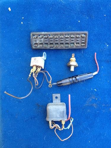 Vw bug beetle fuse assembly 67-71  10 fuse, vw fuel inj relay, oil sensor &more