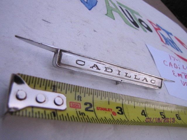 1961 61 cadillac fender emblem