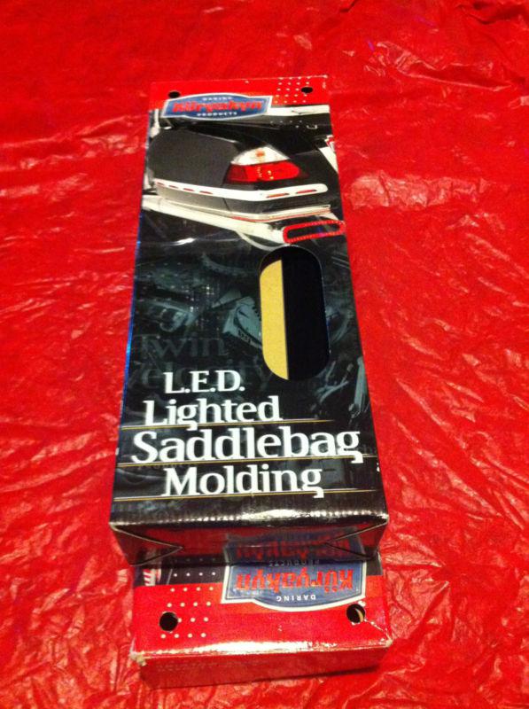 Kuryakyn light led saddlebag molding for honda gl1800 3202 3222 3201 3221