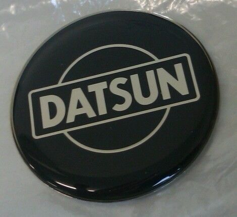 Datsun horn button 1200 1600 240z 260z 620 steering wheel badge logo sticker