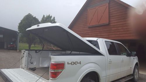 2012 ford f150 short bed truck fiberglass tonneau  bed cover by leer