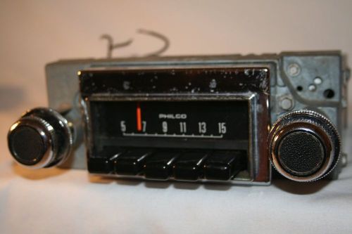 1970&#039;s ford am pushbutton radio - d2da-18806