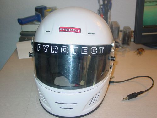 Pyrotect pro air flow helmet auto racing helmet has hans post anchor installed