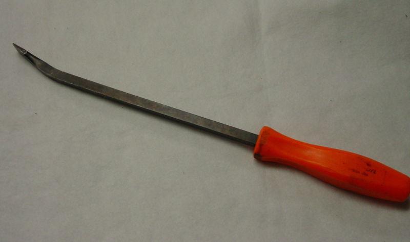 Snap-on  spb18a prybar with orange  handle  18''