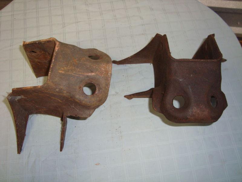 1961-62 cadillac rear shock support /mounts