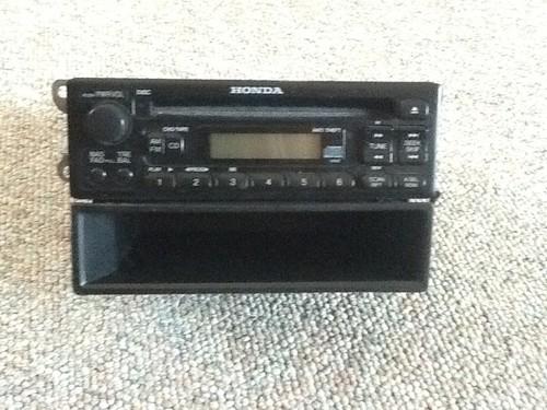 Honda odyssey 2001 original stereo radio cd player euc