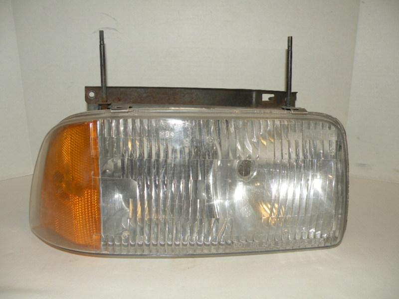 1994-1997 chevy s10 headlight right side  oem