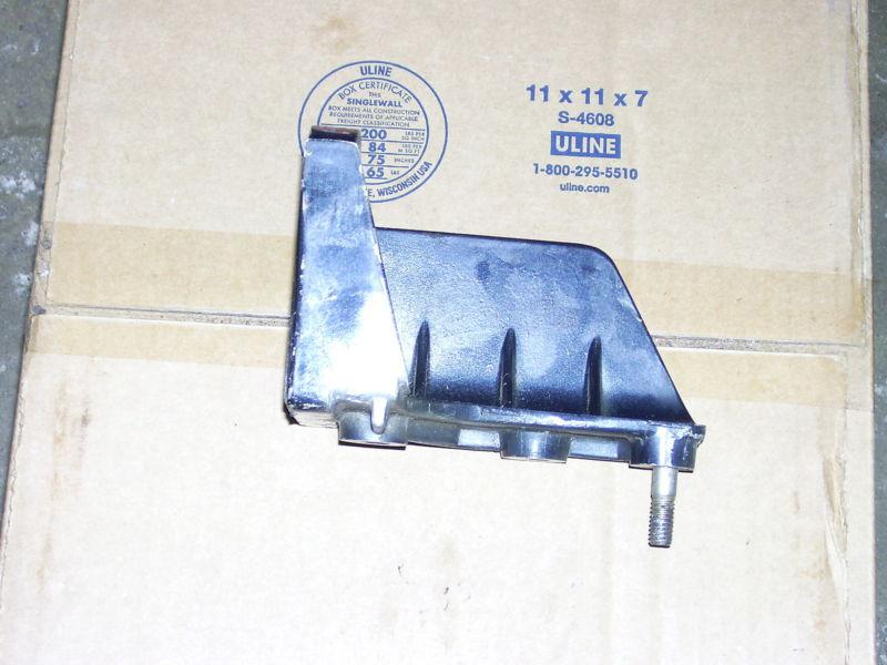 Force mercury outboard motor starter mount bracket 98427-3 50hp 1989 f98427-3