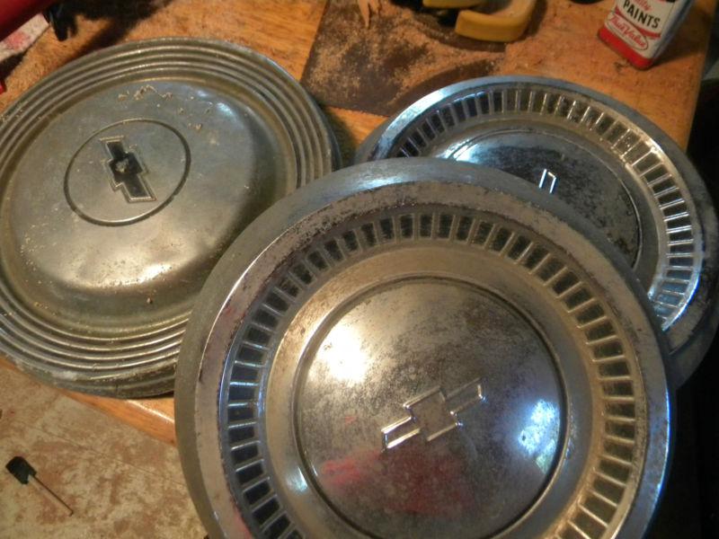Chevy chevrolet  hub caps  set of 3  2 same 1 different  bow tie dog dish