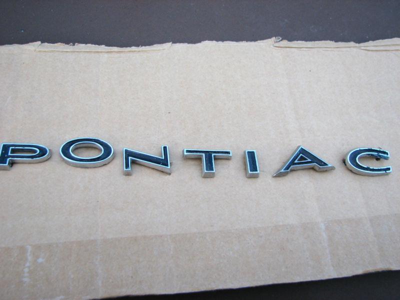 1966 66 pontiac gto rear tail panel emblem letters oem original 