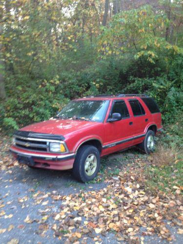 Chevy blazer 1997 for scrap or repair, no reserve