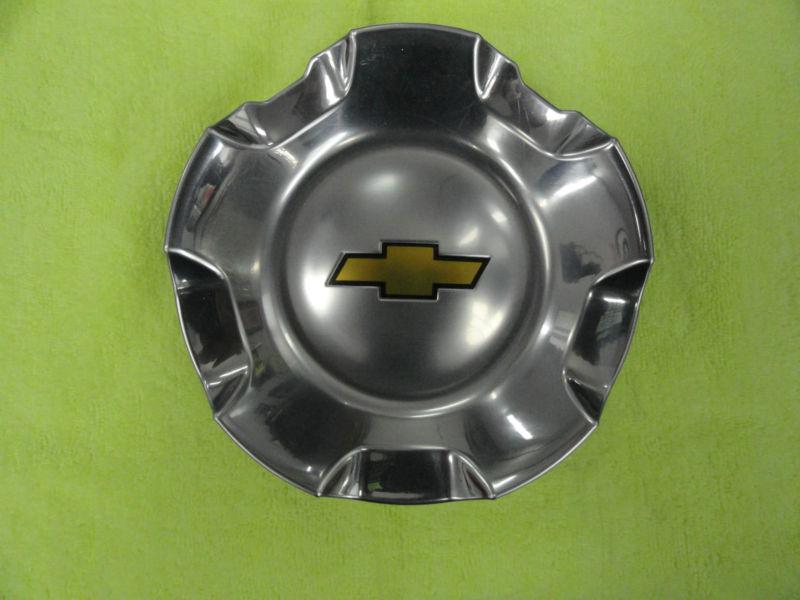 20 inch chevrolet tahoe/suburban/silverado center cap polished