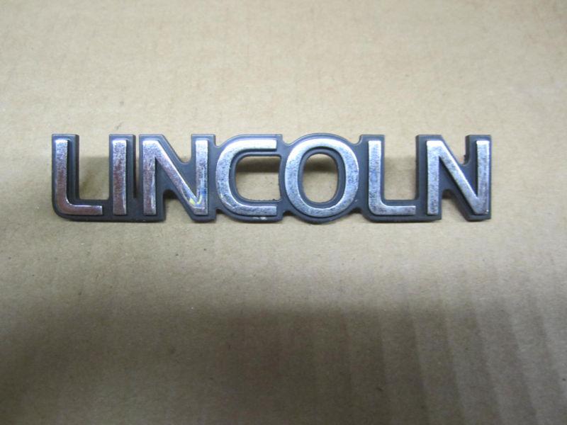 Lincoln continental emblem ornament " lincoln "  4-5/8"  w/ 3 pins
