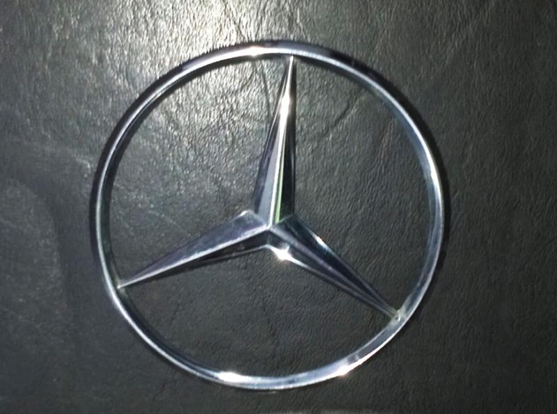 Mercedes benz chrome star trunk w124 w201 emblem genuine part 190e 300e