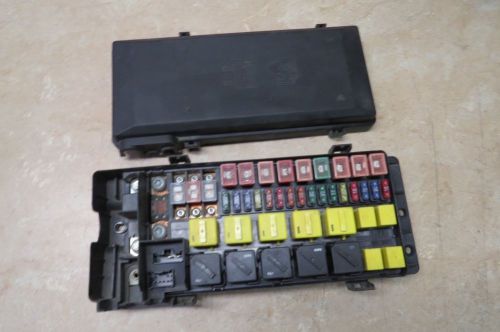 Land rover discovery 2 under hood fuse box 99 00 01 02 03 04 fusebox w. fuses