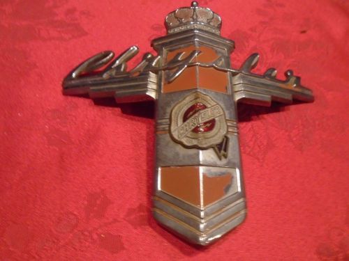 Rare, 1946/48 chrysler windsor hood emblem