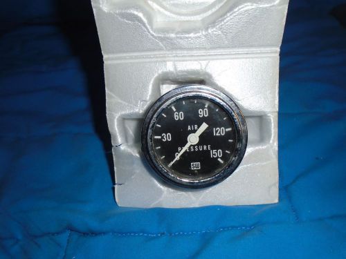 New old stock in box stewart warner d-360-de,0-150 air pressure gauge