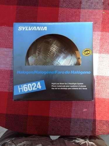 Sylvania h6024  halogen headlight bulb